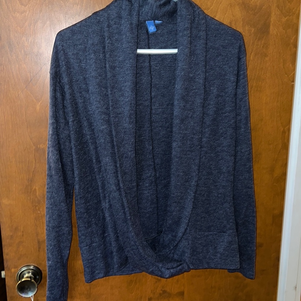 Vera Wang Simply Vera cross front pull over jacket/top